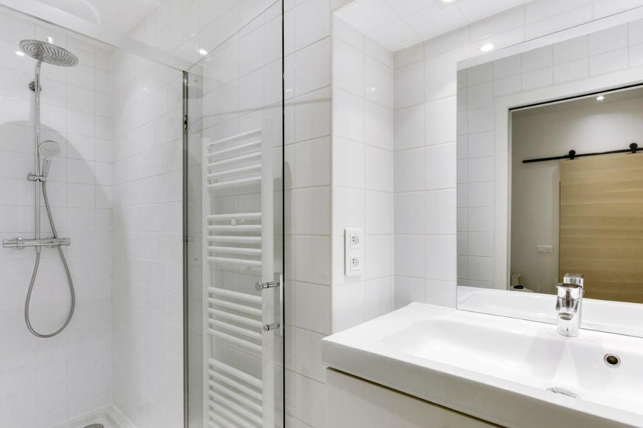 Pick A Flat'S Apartment In Batignolles - Passage Cardinet Paris Bagian luar foto
